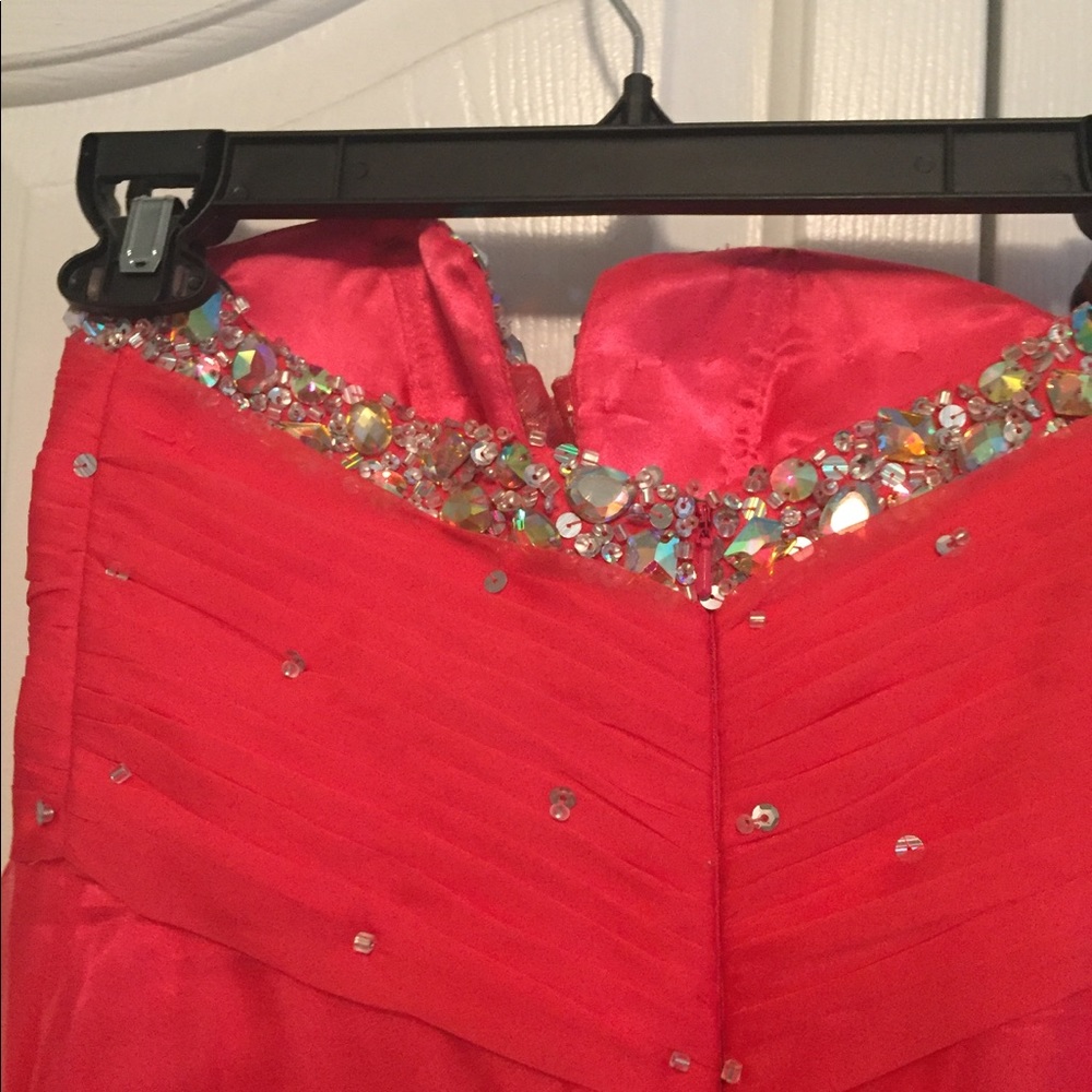 Prom dress - Picture 5 of 8